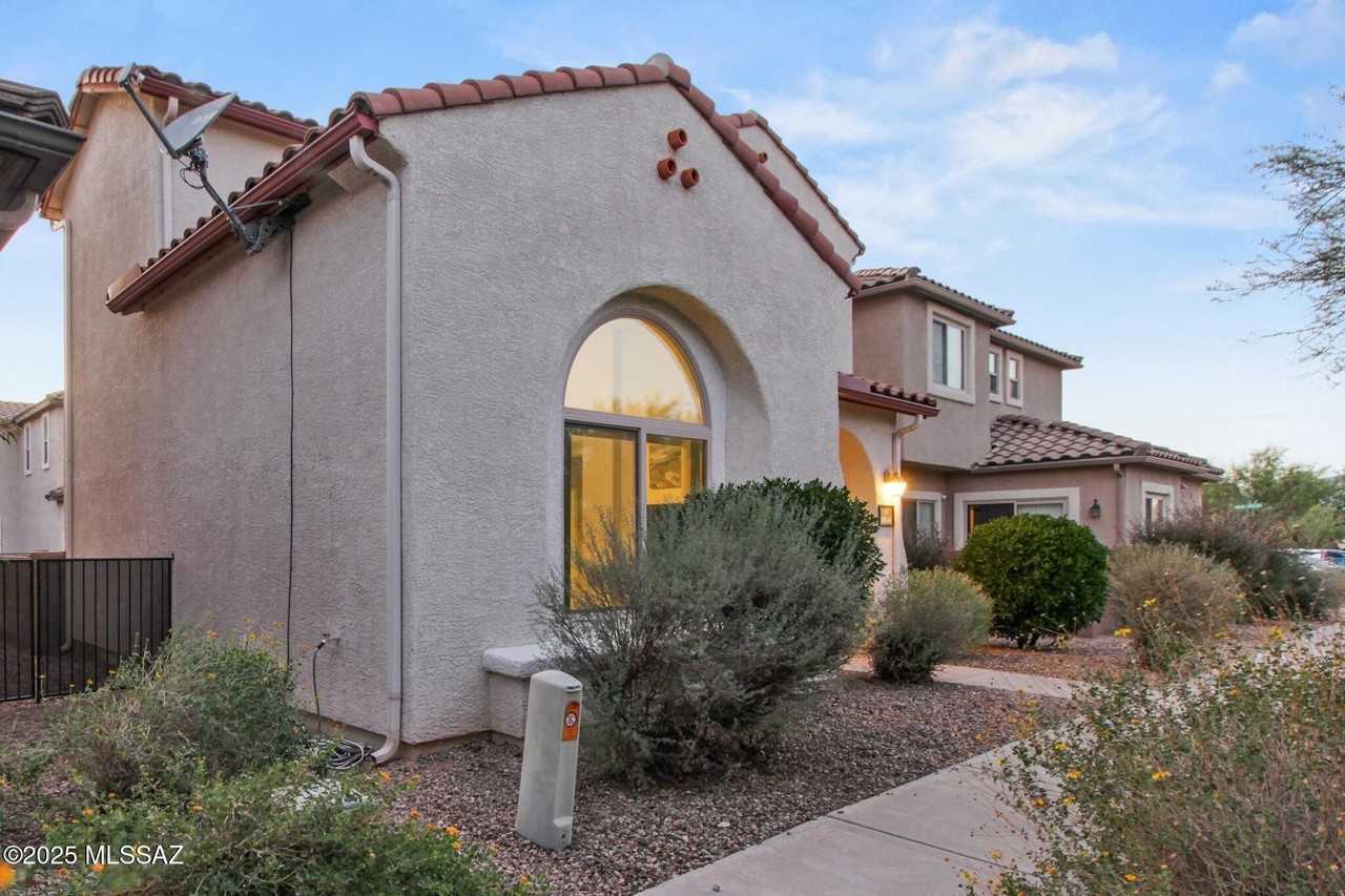 10646 E Native Rose Trl - Photo 4 of 40