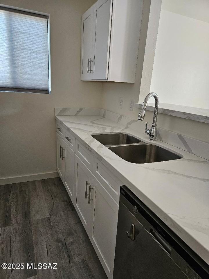 3420 S Clark Ave Unit 2 #2 - Photo 7 of 25