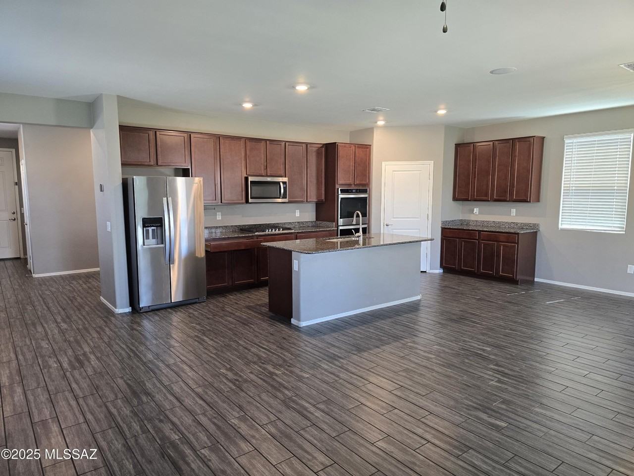 4412 S Sunrise Bluff Way - Photo 3 of 17