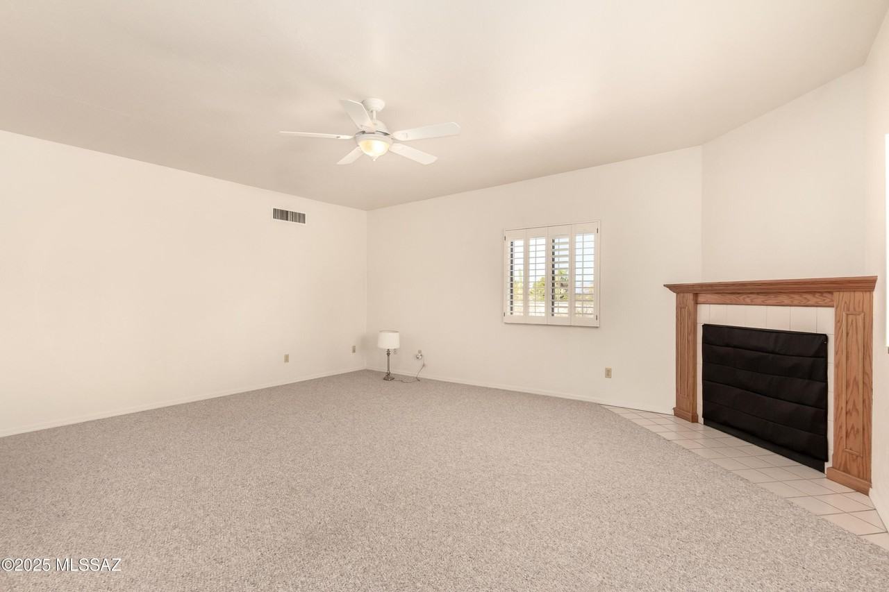 7880 S Avenida De Pina - Photo 4 of 29