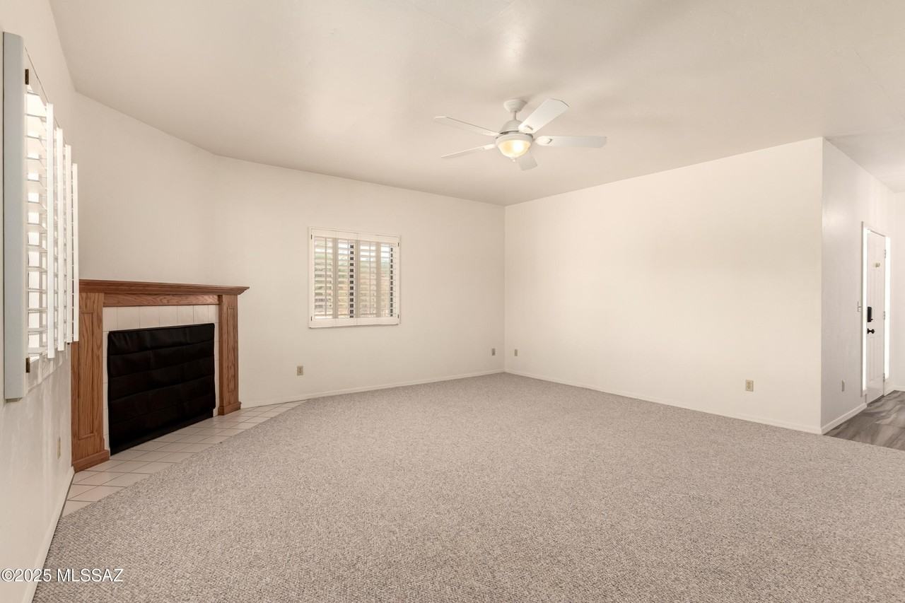 7880 S Avenida De Pina - Photo 5 of 29