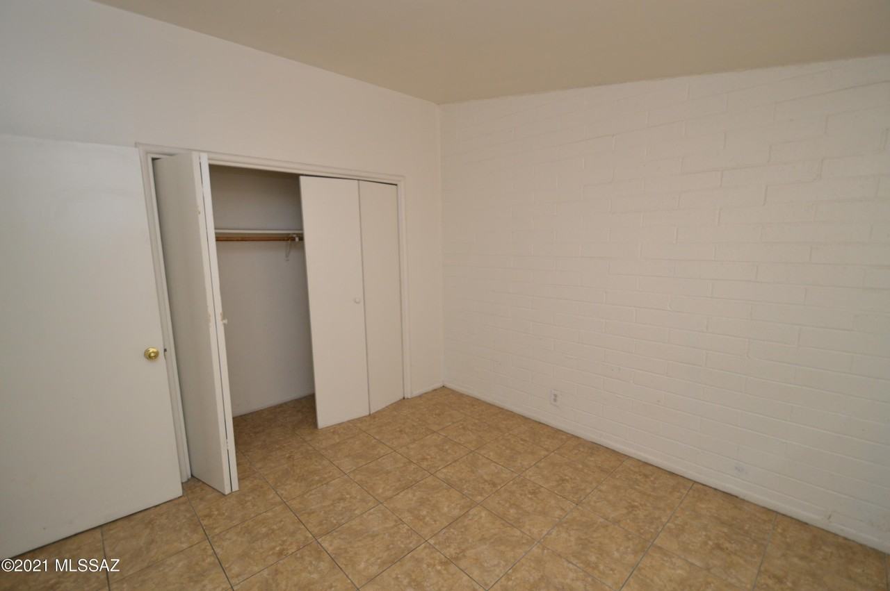 328 W Navajo Rd - Photo 4 of 7