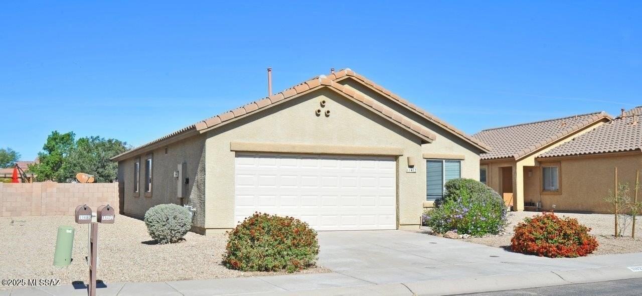 11472 W Anasazi Passage St - Photo 3 of 40