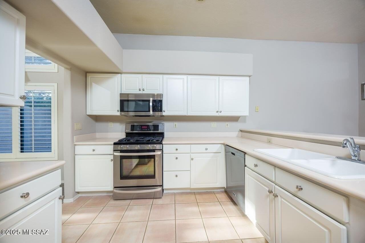 1980 W Muirhead Loop - Photo 6 of 27