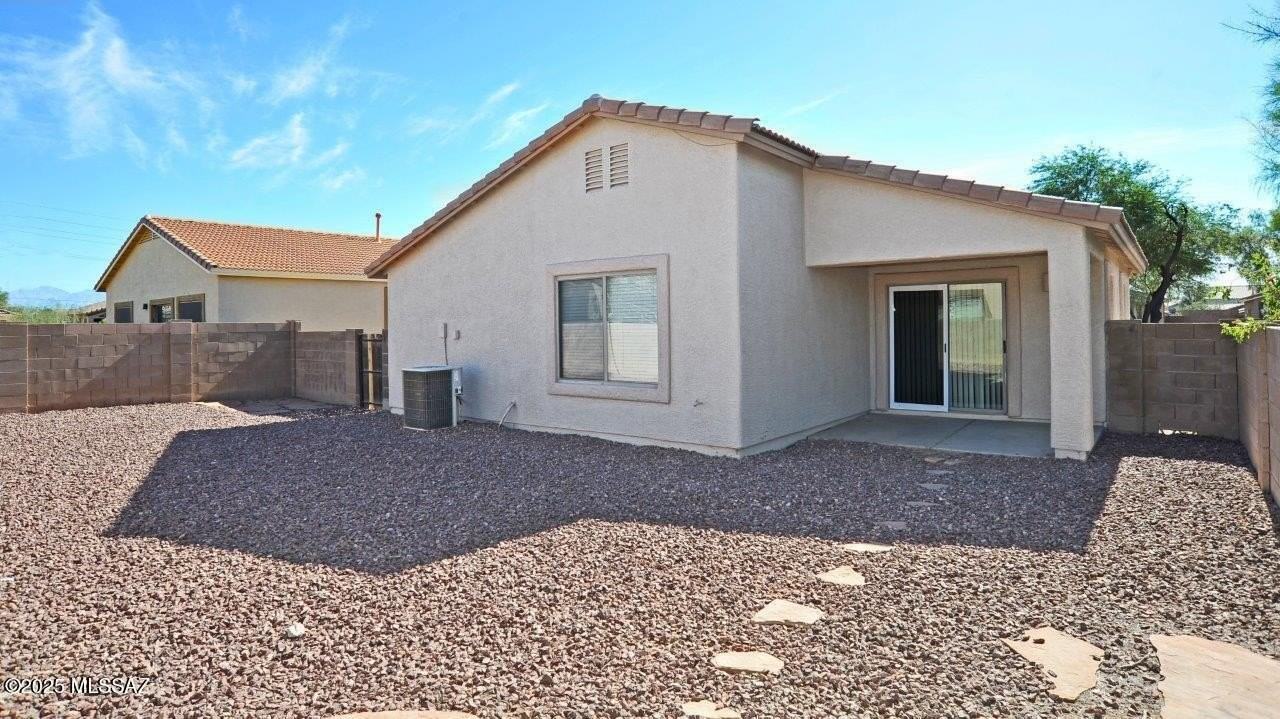 11046 W Willow Field Dr - Photo 4 of 35