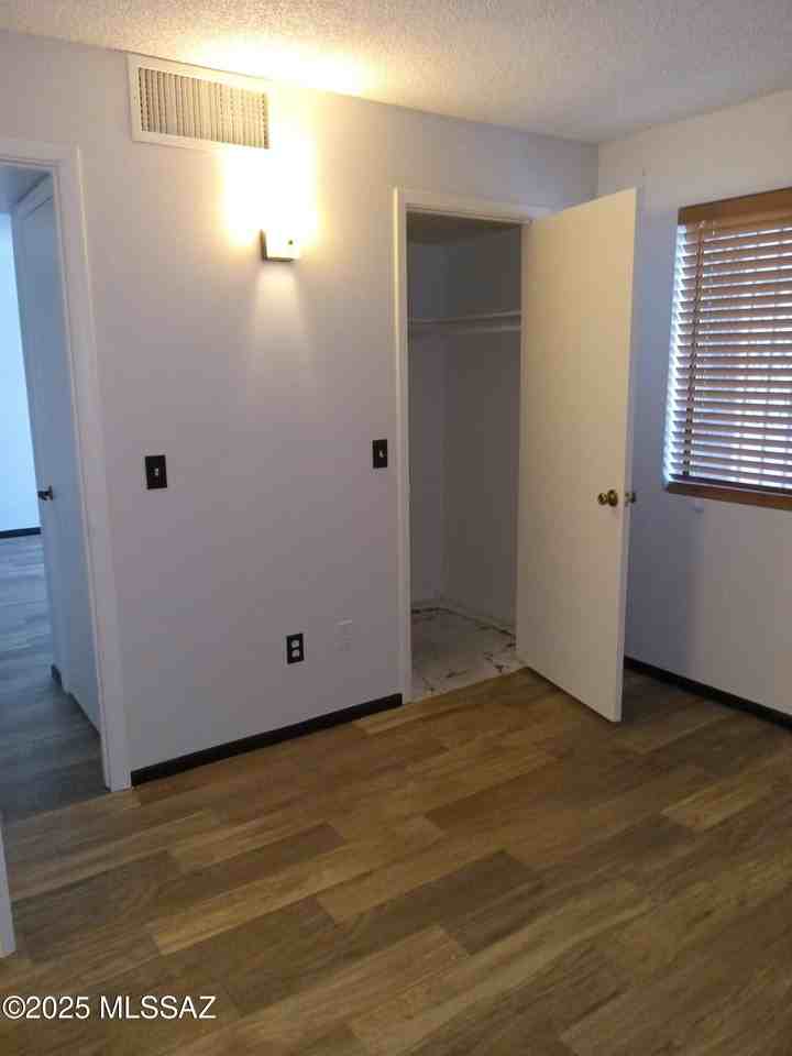 6635 E Golf Links Rd Apt 3 #3 - Photo 7 of 11