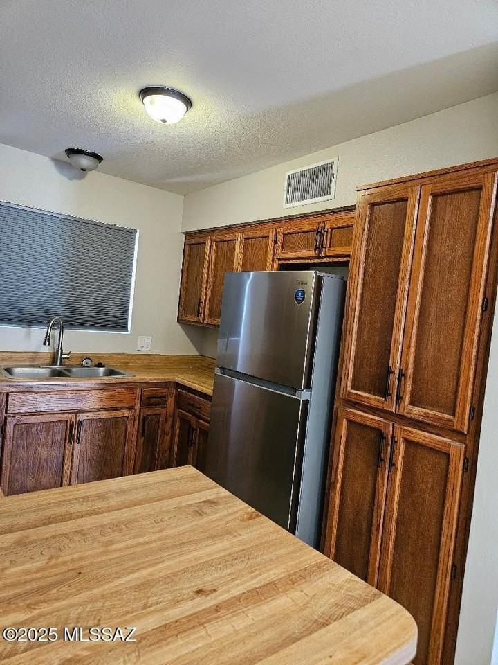 2825 N Estrella Ave Apt 2 #2 - Photo 5 of 20