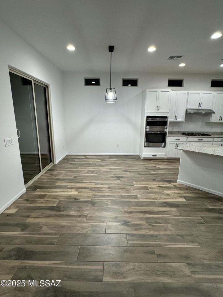 7999 S Bentgrass Ln - Photo 4 of 20