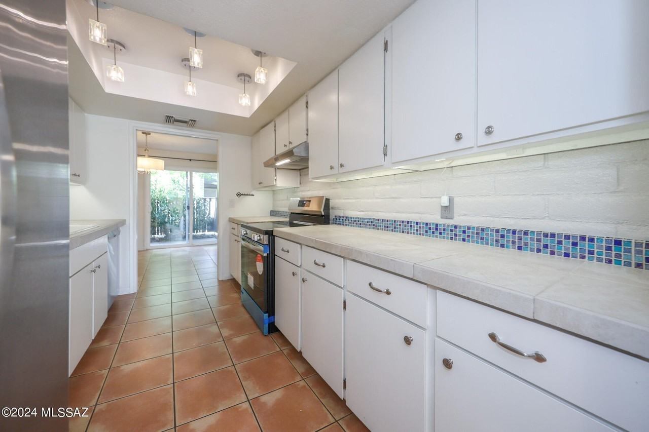 5701 E Glenn St Apt 86 #86 - Photo 7 of 28