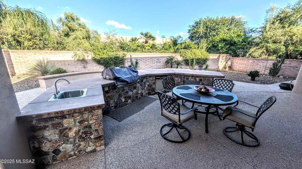 13816 N Topflite Dr - Photo 4 of 37