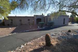 featured image of 7722 E Knollwood Cir