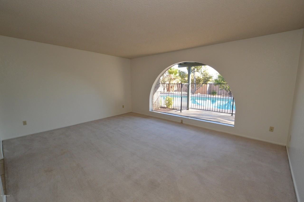 7722 E Knollwood Cir - Photo 4 of 22