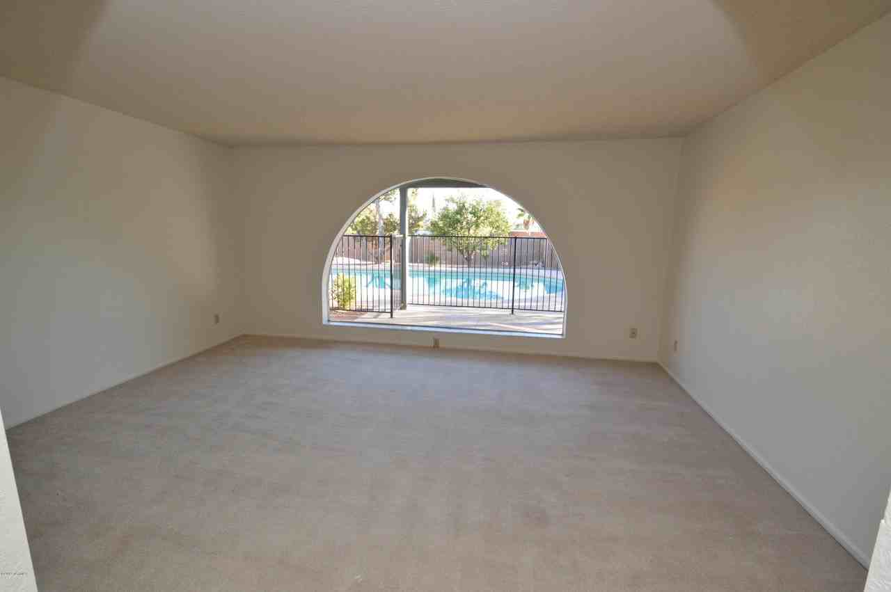 7722 E Knollwood Cir - Photo 5 of 22