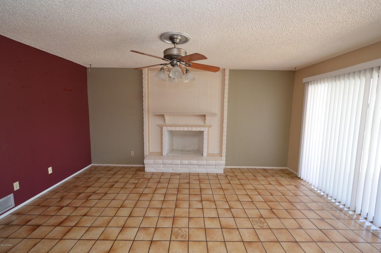 3381 W Blacksill Dr - Photo 4 of 11