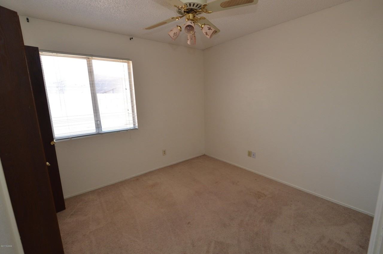 3381 W Blacksill Dr - Photo 7 of 11