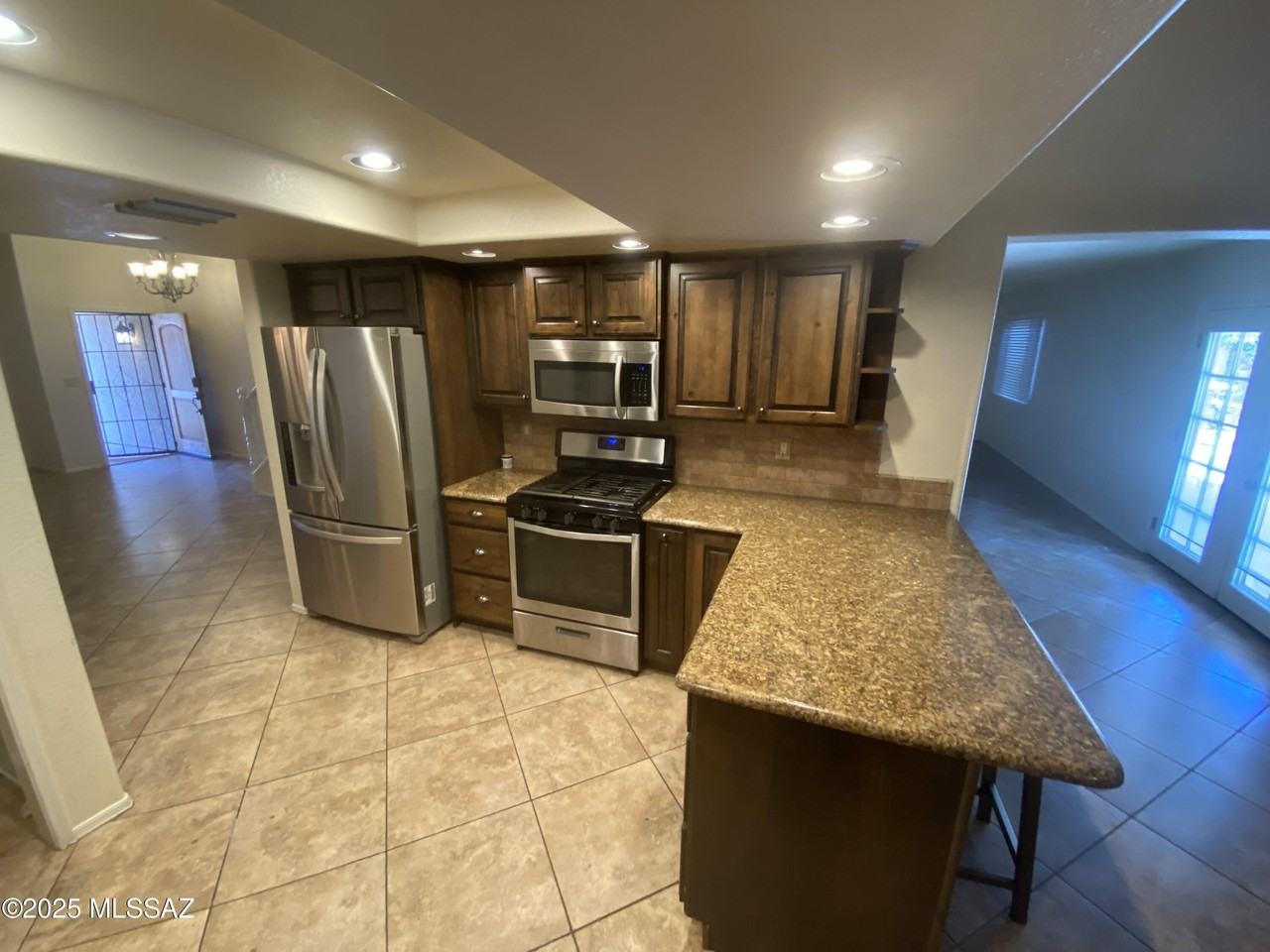 10252 N Cape Fear Ln - Photo 5 of 22