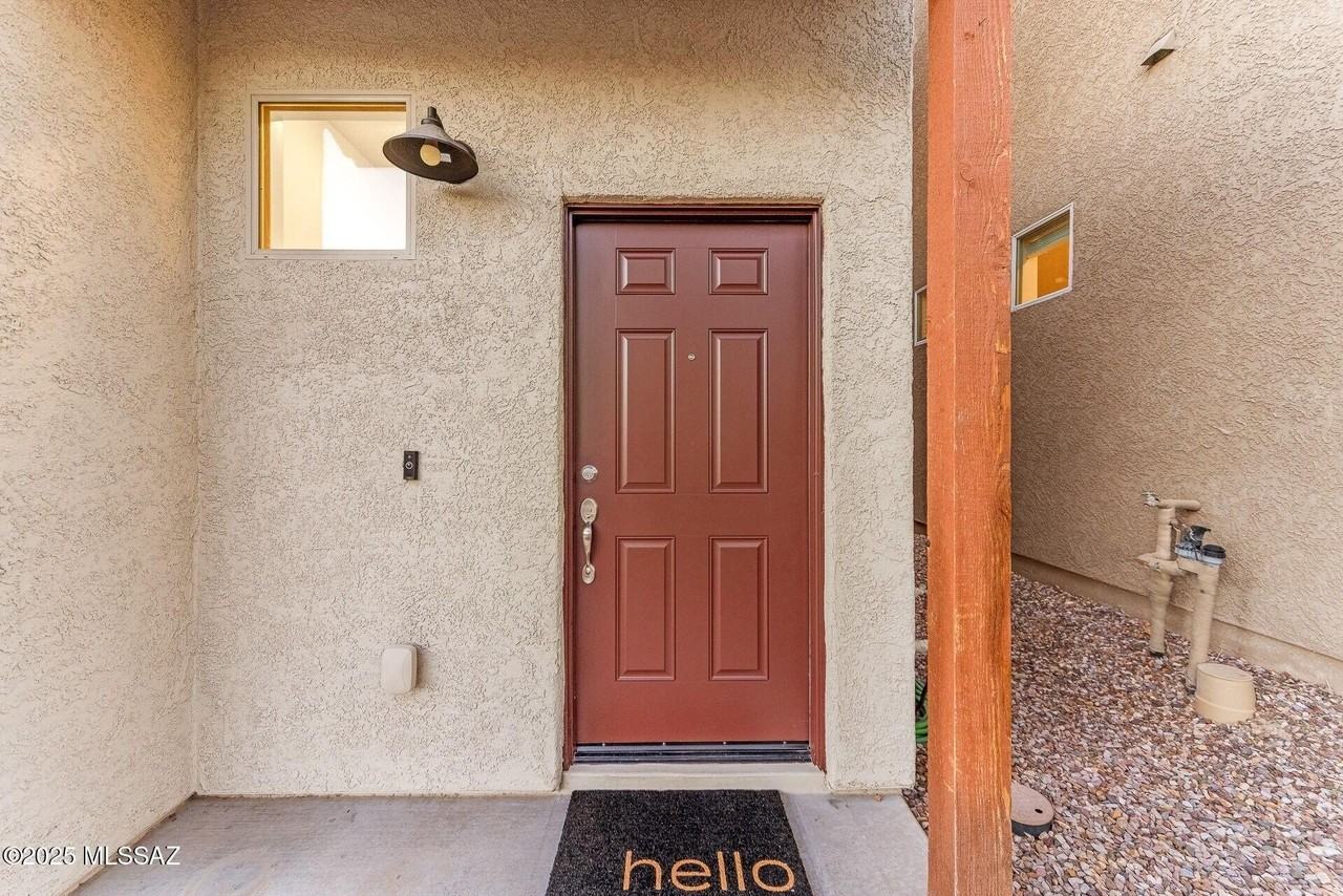 4255 E Columbus Park Pl - Photo 2 of 43