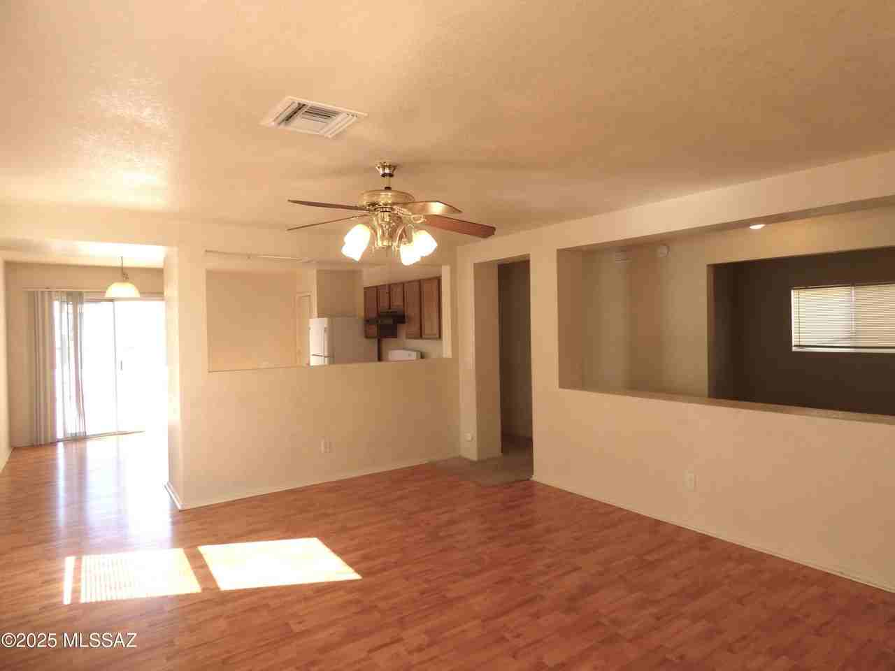 7392 S Messala Ct - Photo 4 of 29