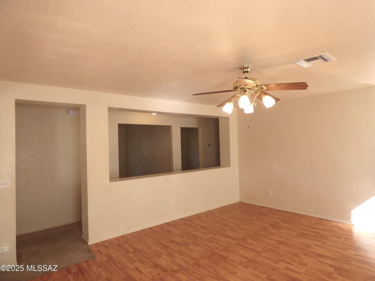 7392 S Messala Ct - Photo 5 of 29