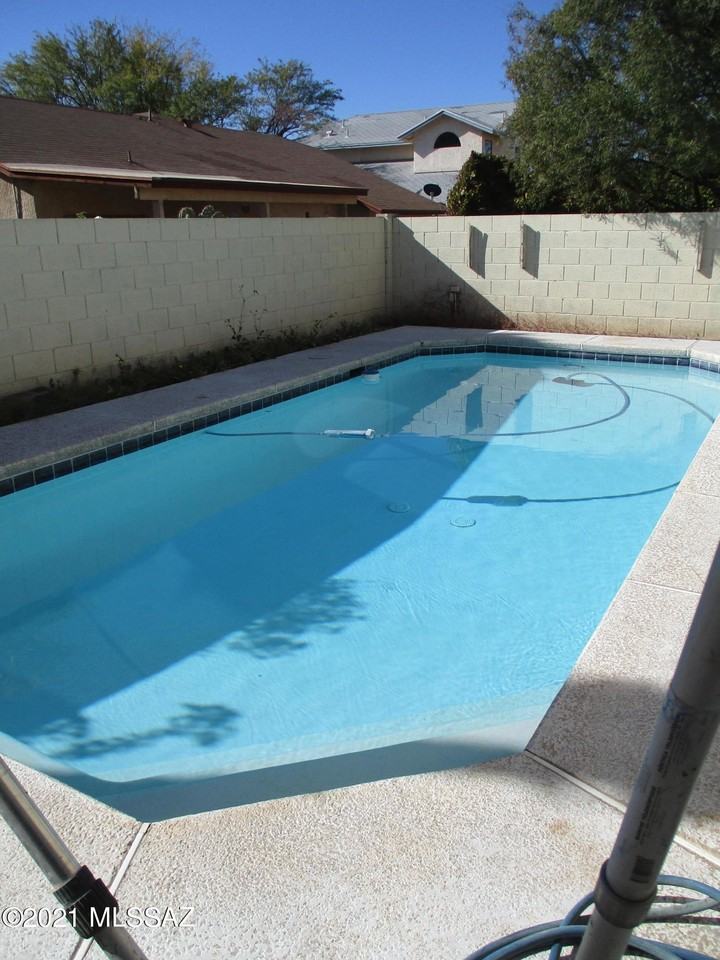 2681 W Camino Del Deseo - Photo 2 of 23