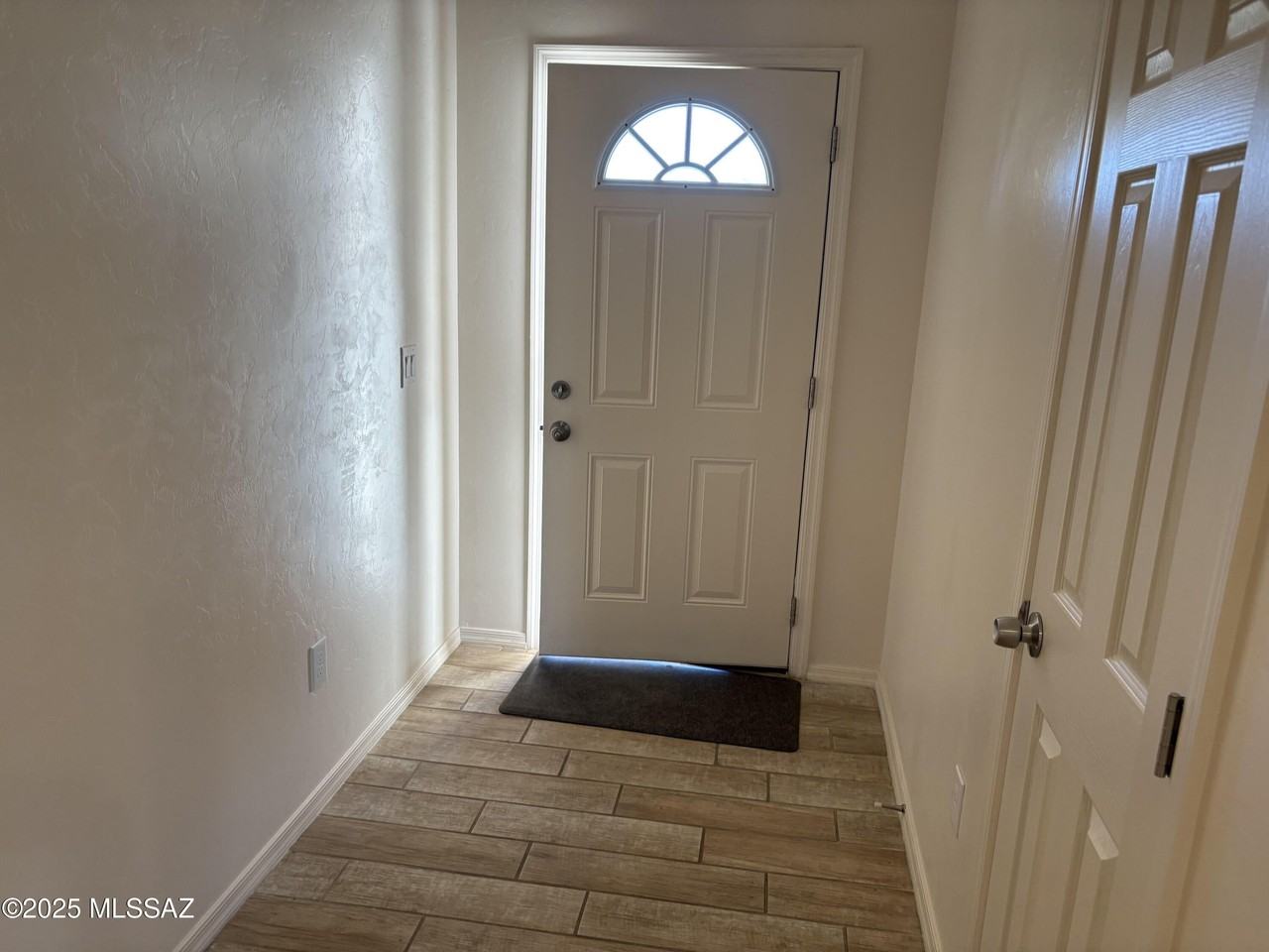 1669 Calle Cabo - Photo 2 of 11