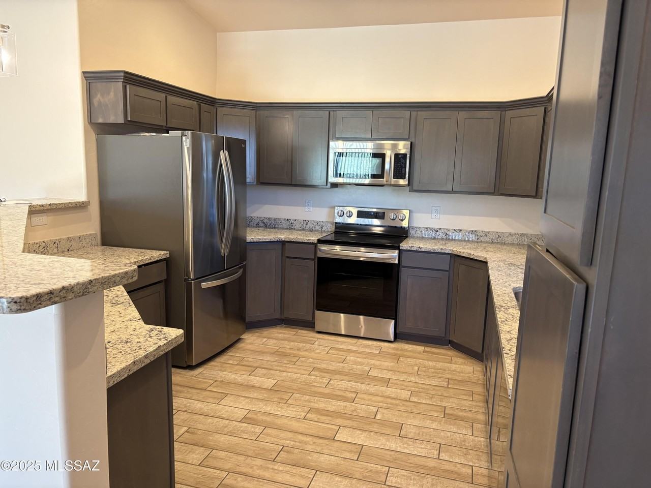 1669 Calle Cabo - Photo 4 of 11