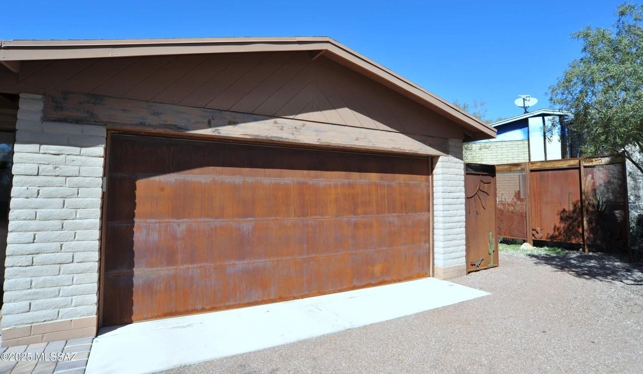 6515 N Burro Creek Pl - Photo 5 of 47