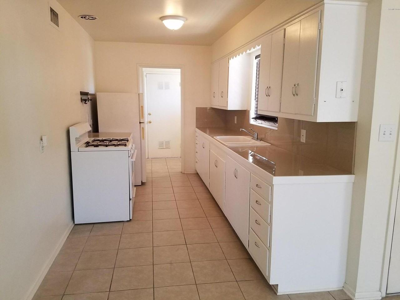 5454 E Bellevue St - Photo 2 of 8