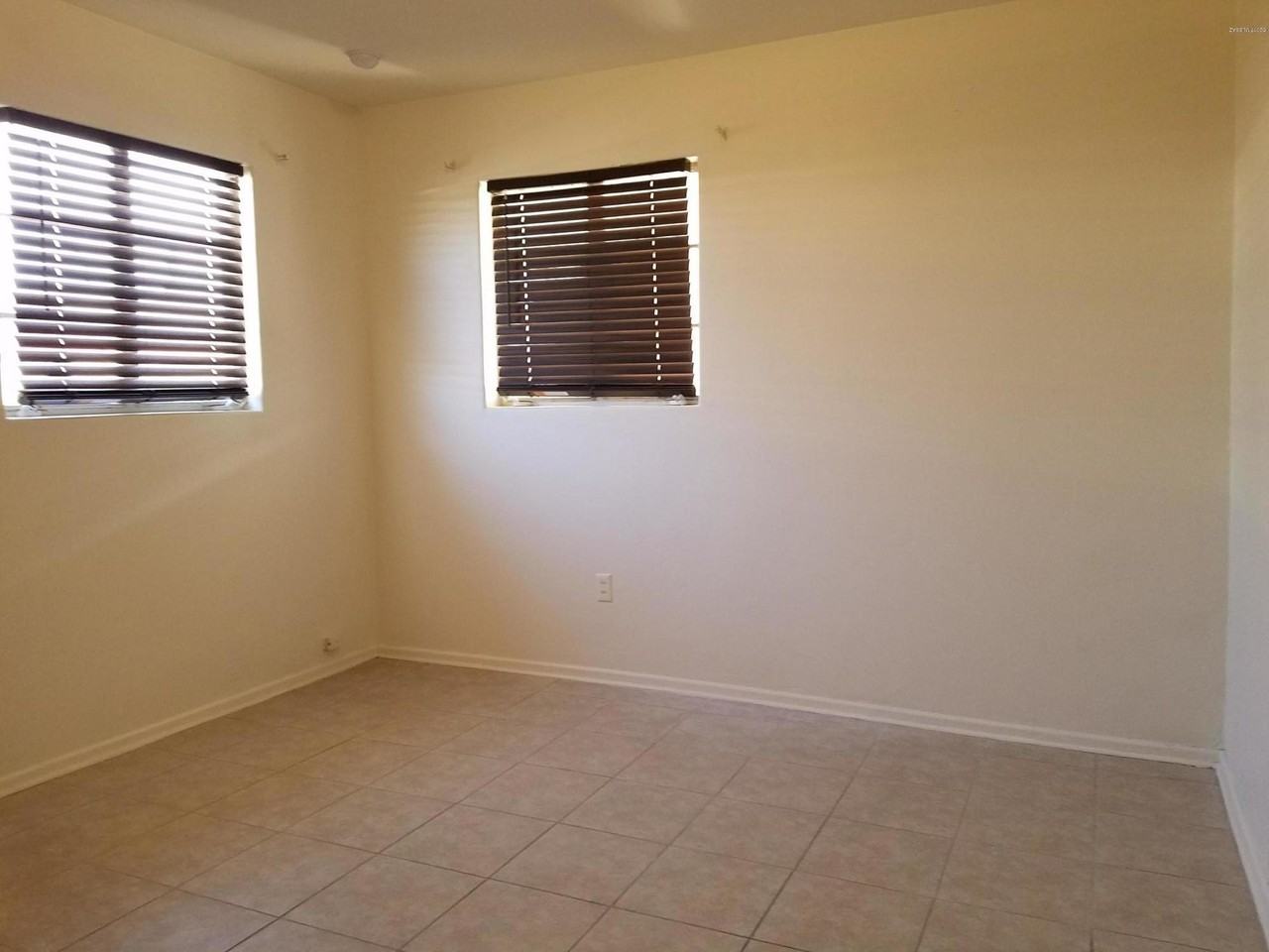 5454 E Bellevue St - Photo 7 of 8