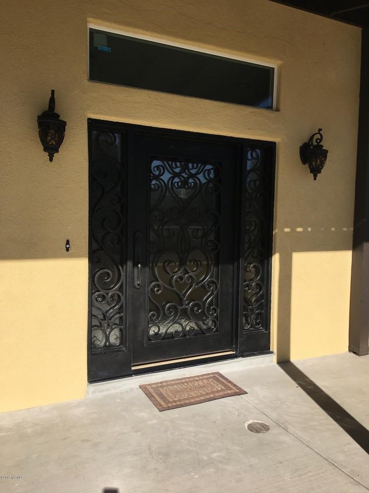 1745 E 10th St - Photo 2 of 22