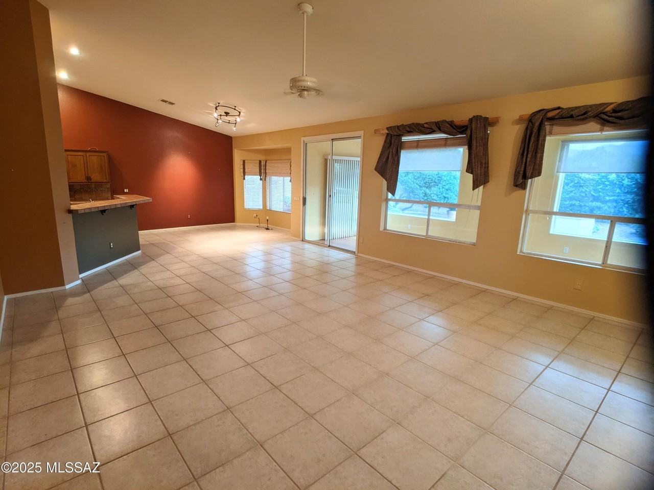 36893 S Golf Course Dr - Photo 4 of 28