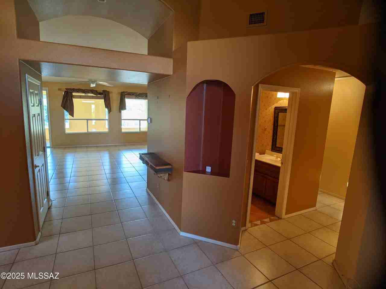 36893 S Golf Course Dr - Photo 7 of 28