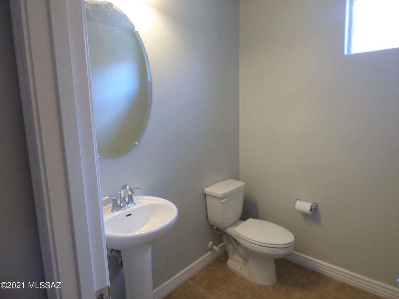 8815 W Moon Spring Rd - Photo 6 of 38