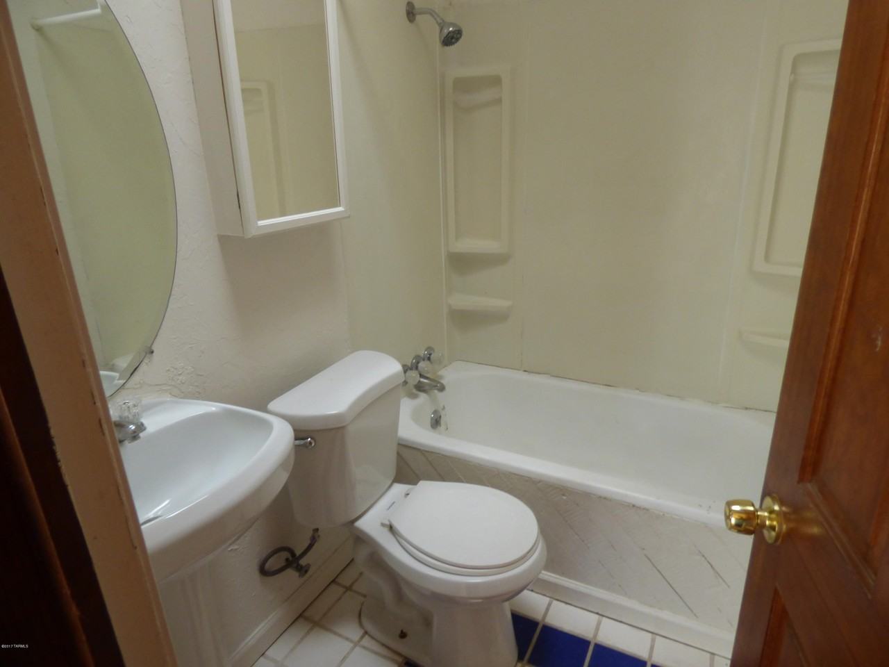 215 S Cherry Ave - Photo 6 of 13