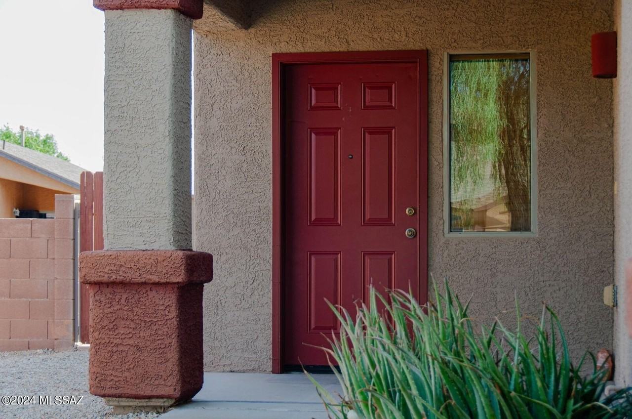 2371 E Calle Lena Verde - Photo 3 of 37