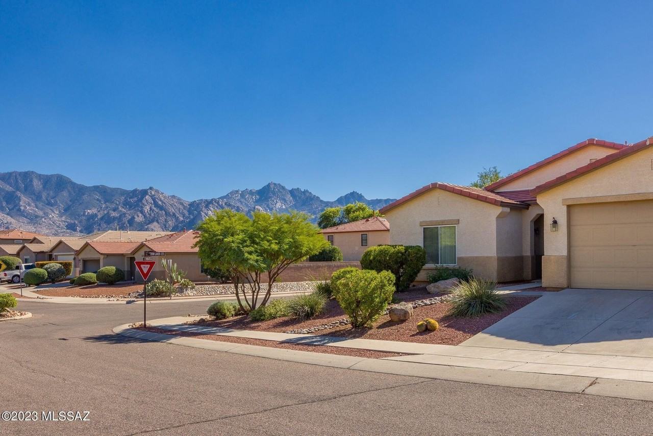 3672 E Mecate Rd - Photo 3 of 28