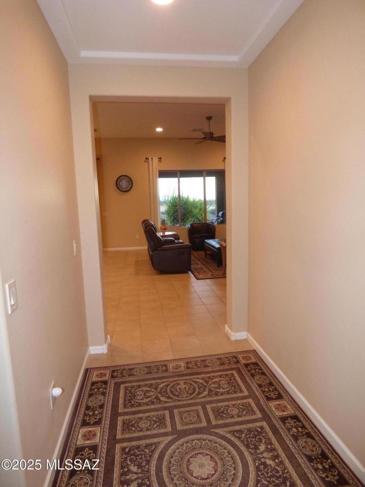 61217 E Arbor Basin Rd - Photo 5 of 40