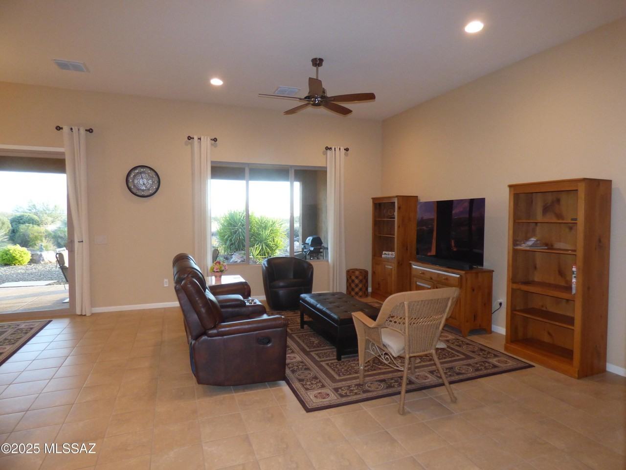 61217 E Arbor Basin Rd - Photo 6 of 40