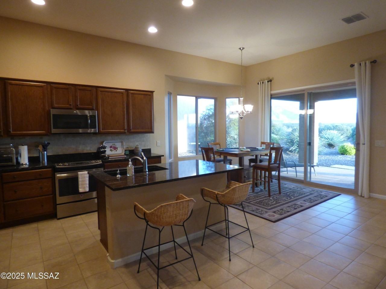 61217 E Arbor Basin Rd - Photo 7 of 40