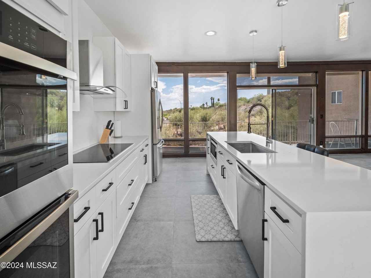 5798 E Paseo Cimarron - Photo 4 of 27