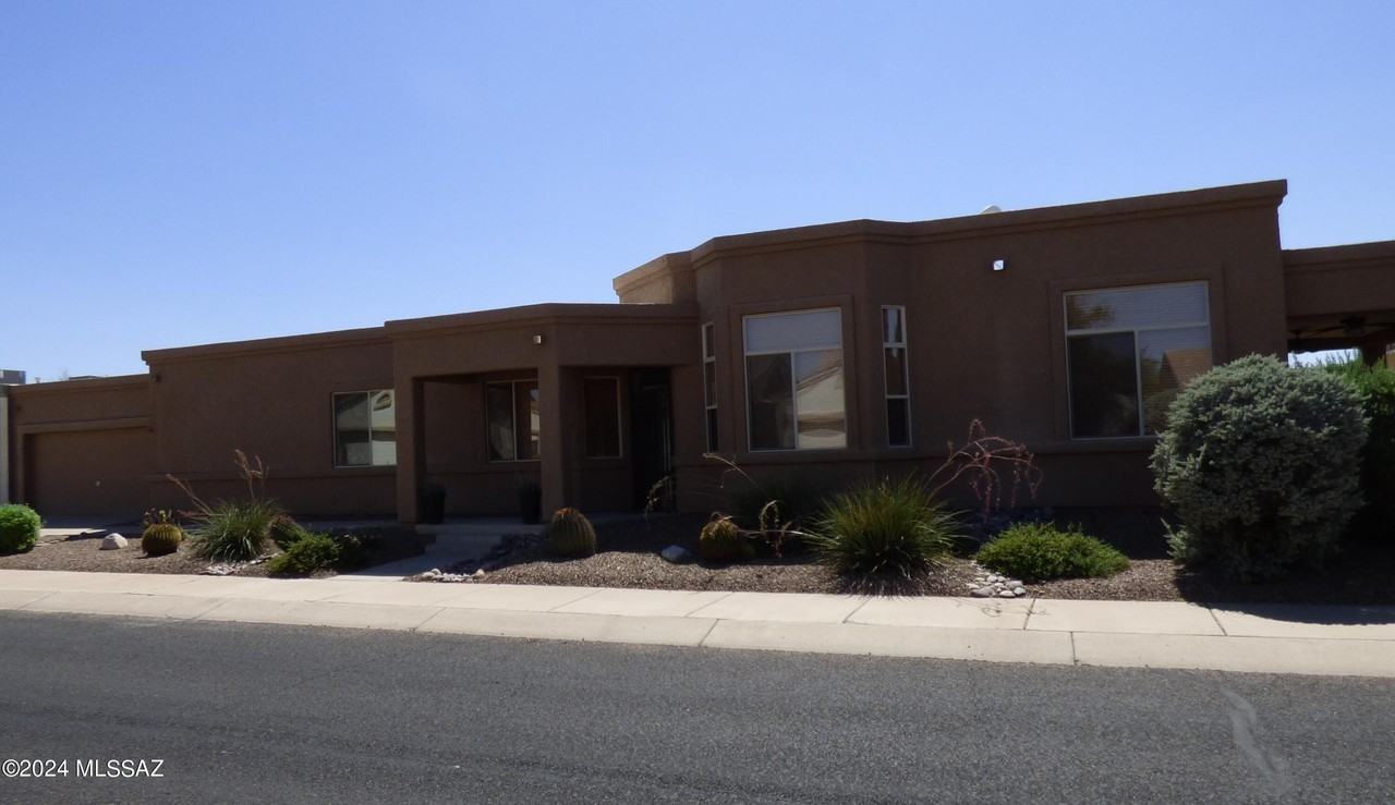 7380 E Maritime Dr - Photo 2 of 37