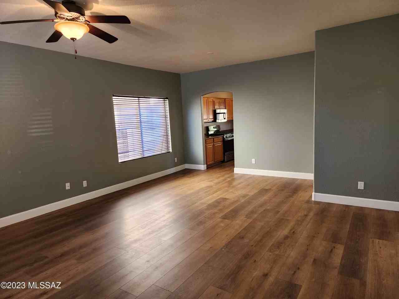 7775 E Castle Valley Way - Photo 3 of 21