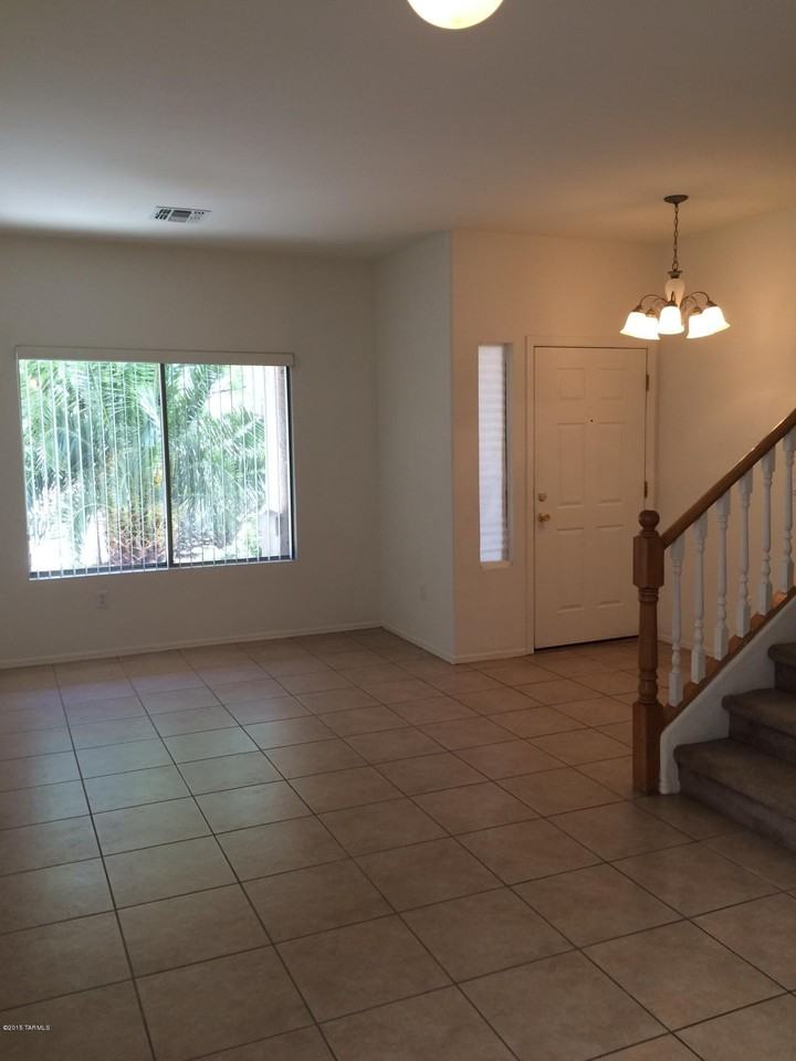 395 E Camino Del Abeto - Photo 4 of 28