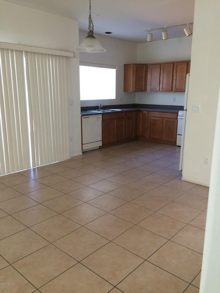 395 E Camino Del Abeto - Photo 6 of 28