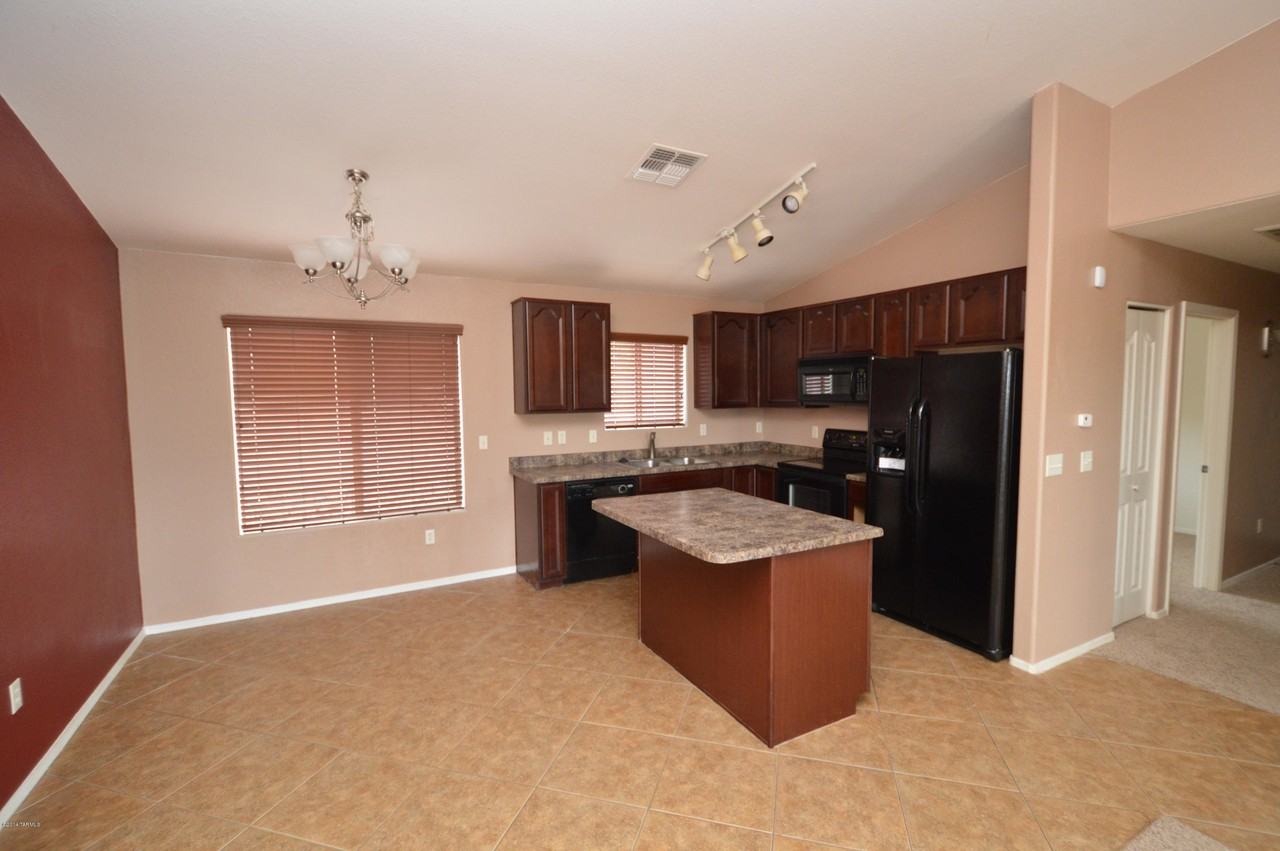 13296 E Coyote Well Dr - Photo 3 of 10