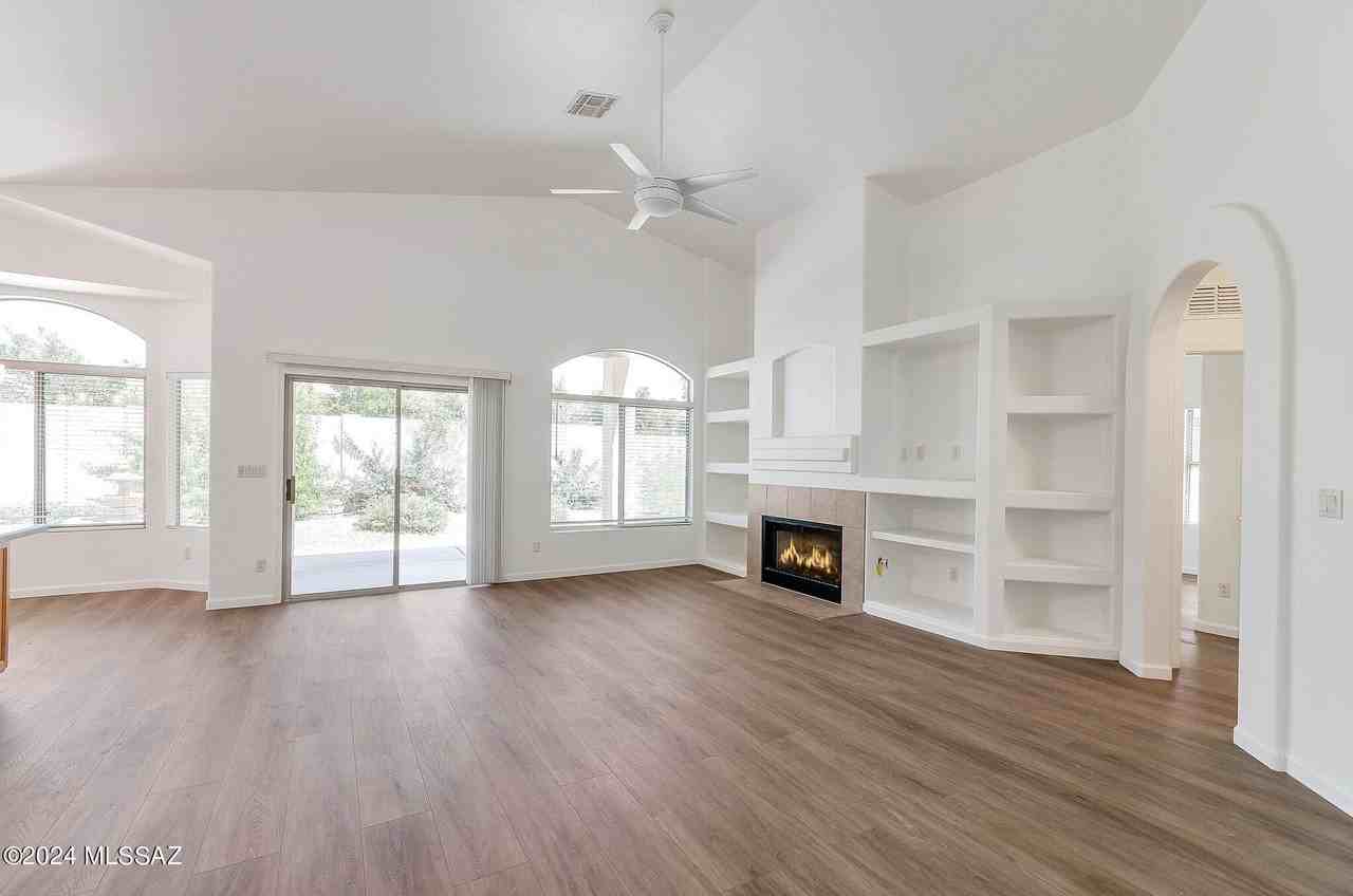 2052 W Arizona Rose Dr - Photo 4 of 14