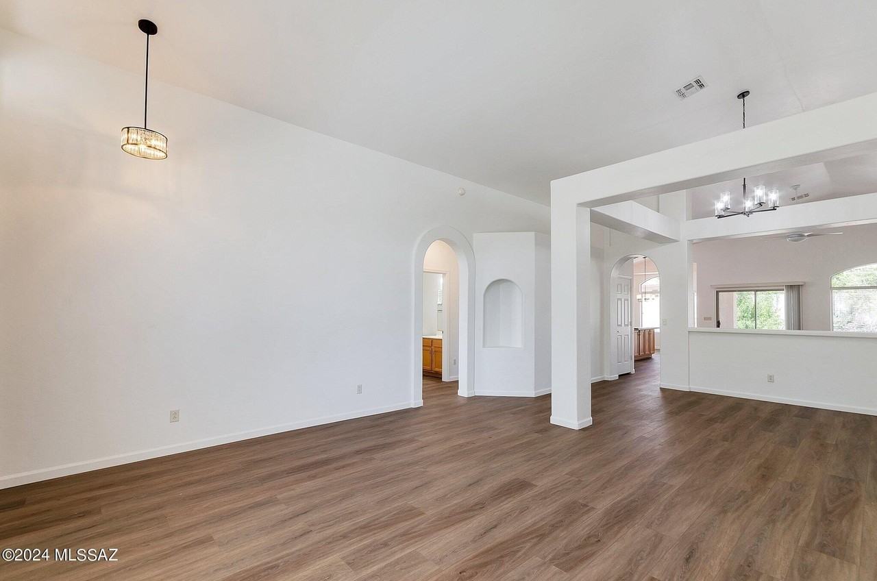 2052 W Arizona Rose Dr - Photo 5 of 14