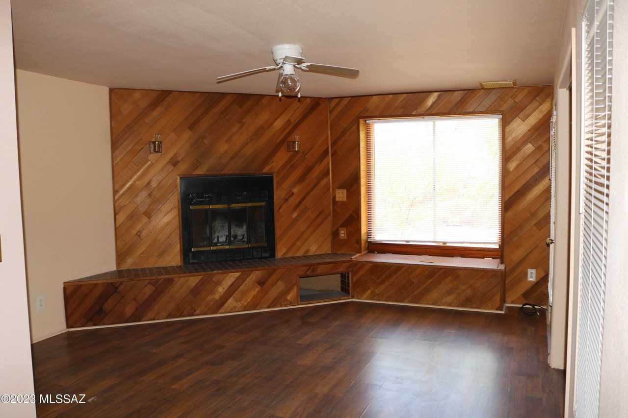 4229 W Pyracantha Dr - Photo 2 of 18