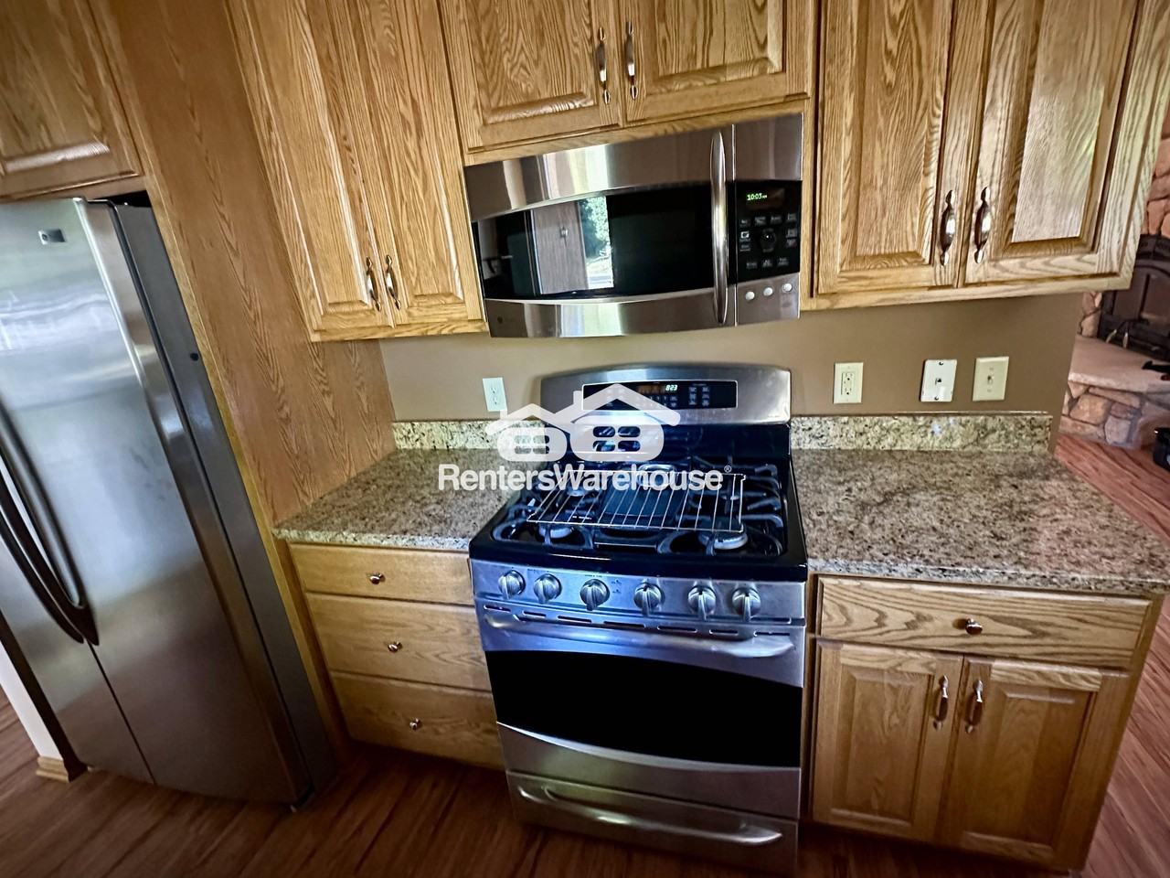 4933 Crestview Rd - Photo 5 of 27