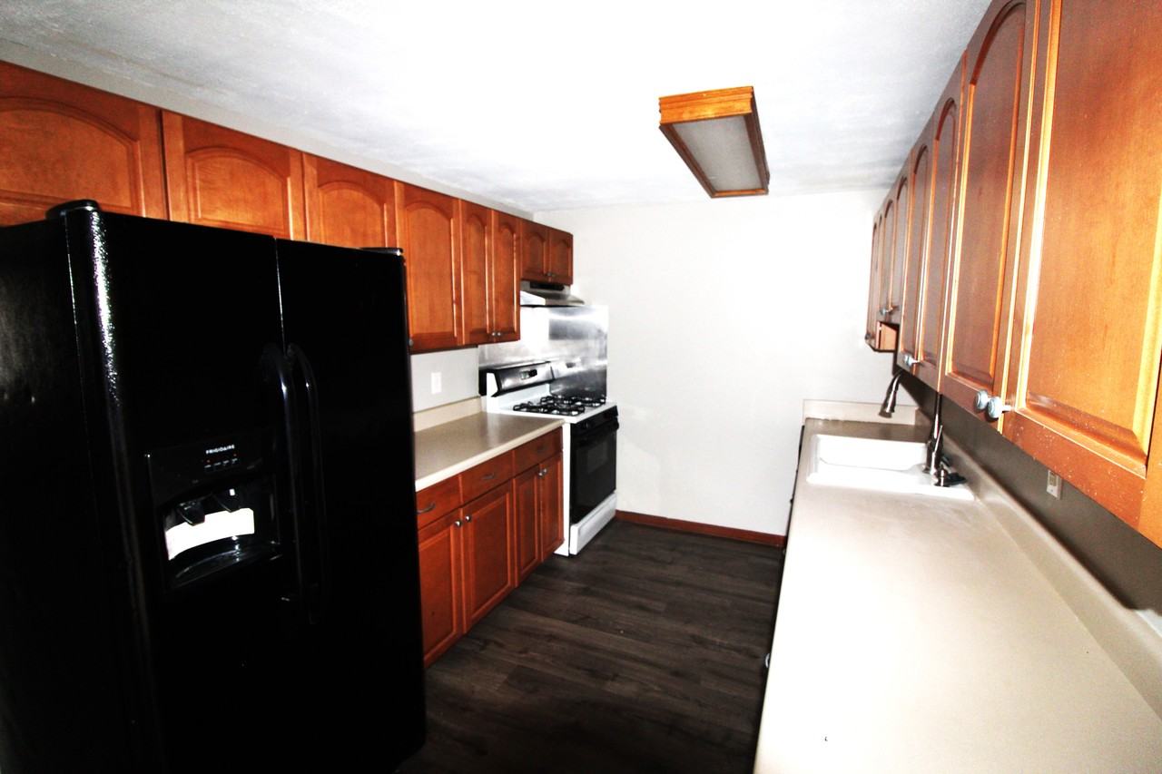 5071 Albany Drive - Photo 6 of 23